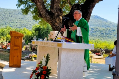 Zlatomisnik fra Josip Bebić slavio misu u Novim Selima