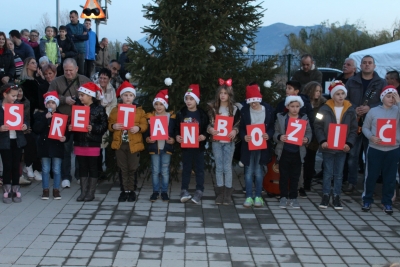 Božićno druženje i kićenje bora u Krvavcu 2018.