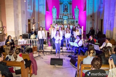 Slavljenički koncert Zbora i benda mladih Župe sv. Ilije