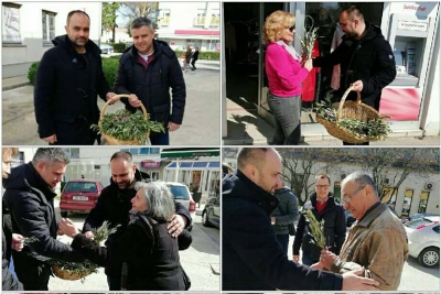 Članovi metkovskog HDZ-a dijelili su maslinove grančice građanima Metkovića