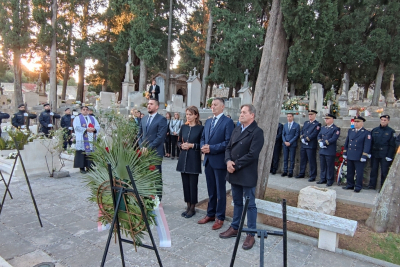 Povodom blagdana Svih svetih položeni vijenci na Boninovu i Domobranskom groblju