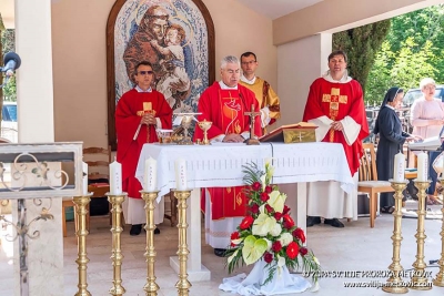 Podjela sakramenta potvrde u svetištu sv. Ante na Dubravici/FOTO