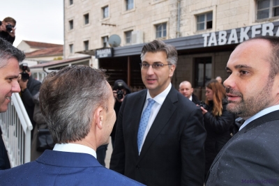 U nazočnosti premijera Plenkovića , gradonačelnik Milan javno obznanio gradnju velikog  podvožnjaka u centru grada