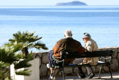 Županija započela isplatu dva milijuna kuna za božićnice umirovljenicima