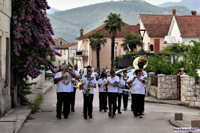 Gradska glazba Metković svečanim mimohodom obilježila današnji praznik