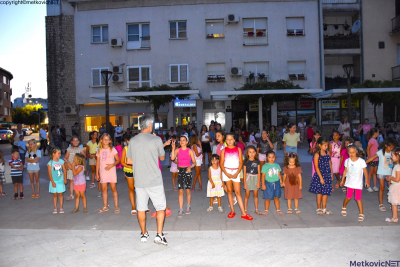 Dado Čokolado i plesna škola Calypso - Zaplešimo u ritmu sambe