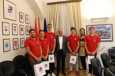 Župan primio plivače PK Jug koji su osvojili medalje na Prvenstvu Hrvatske