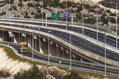 I danas zatvorena brza cesta između čvora Ploče i naplatnih kućica Karamatići