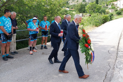 Potpredsjednik Vlade i ministar hrvatskih branitelja Tomo Medved položio vijenac u Trnovi