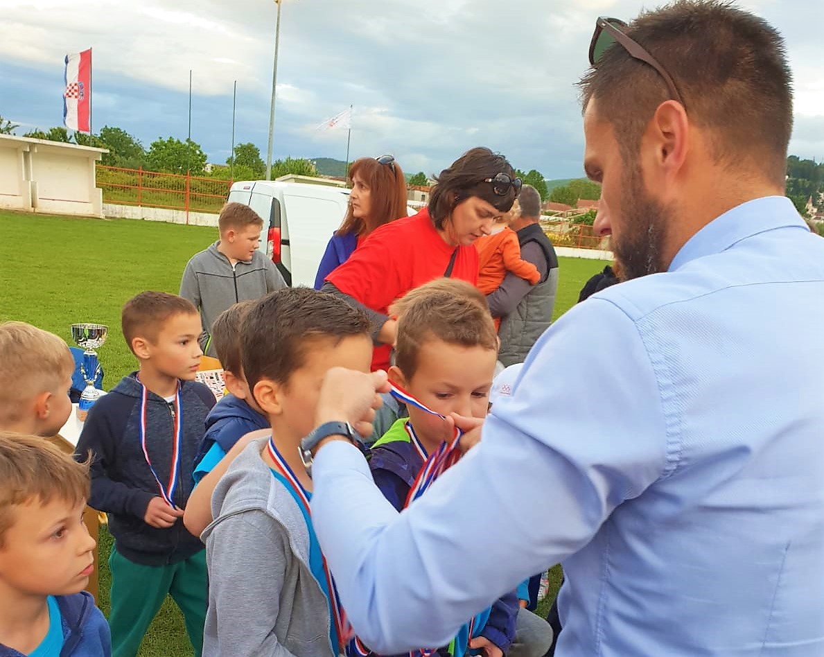 PHOTO 2019 05 22 07 46 21