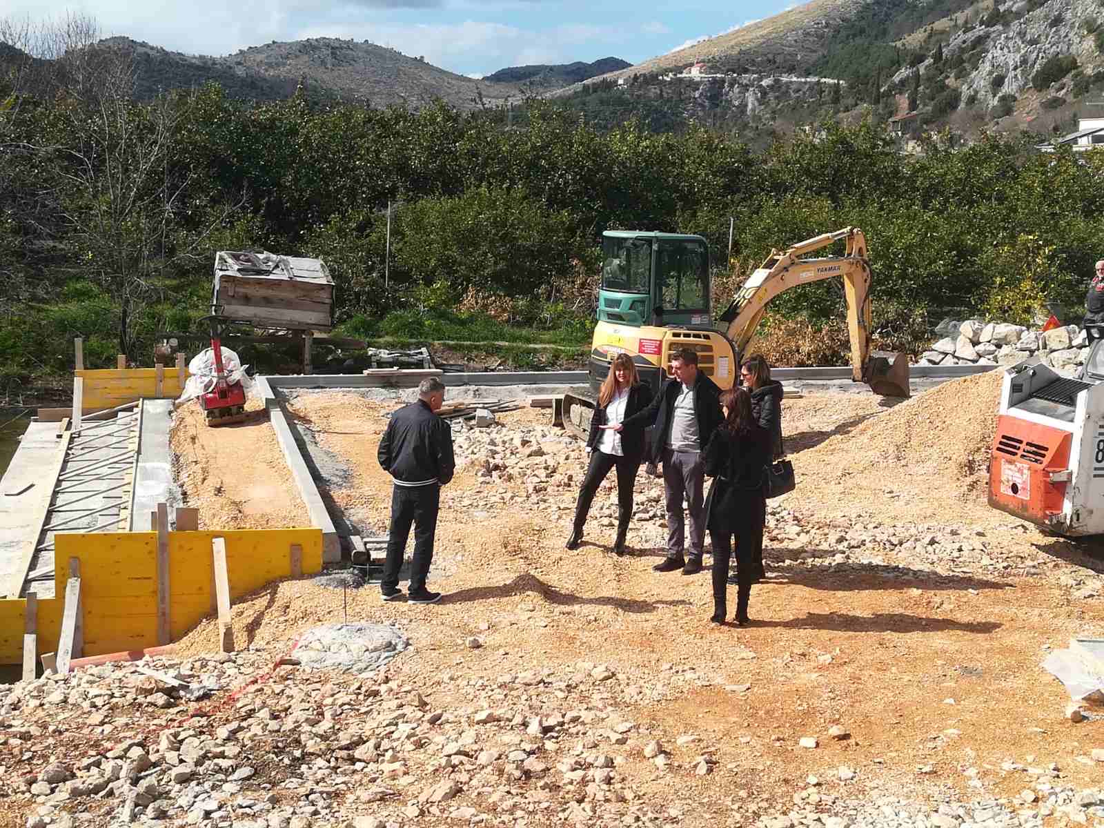 88281233 2430591410374796 5590573880537251840 o