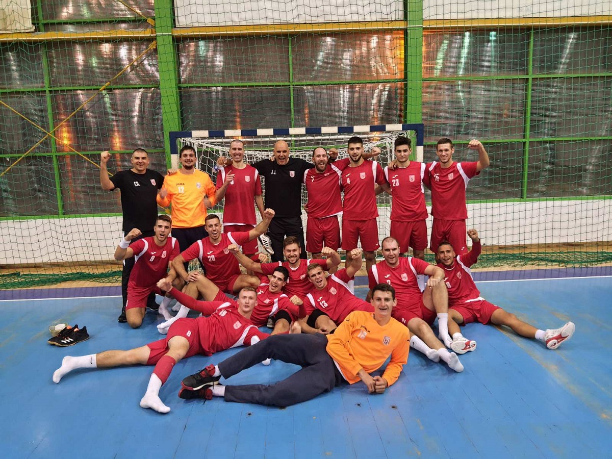 IMG e7a1a586fe78a0e4733d0989e74bf7c5 V