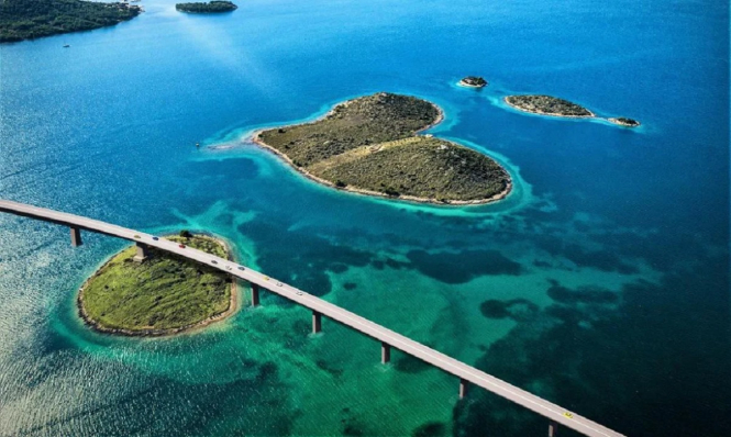 ea4e12c68113d92eef20f29857b1a60d XL